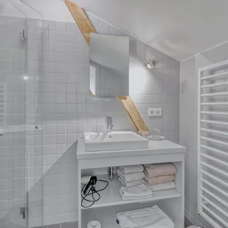 2 Bedroom Gorgeous In Westerholz