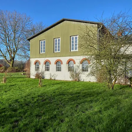 2 Bedroom Gorgeous In